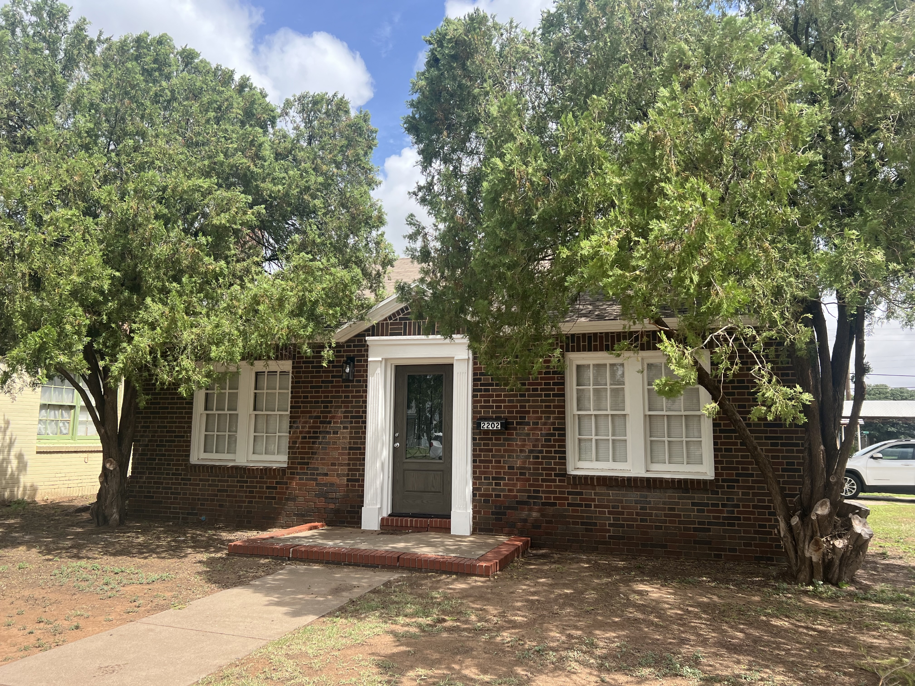 Property main image