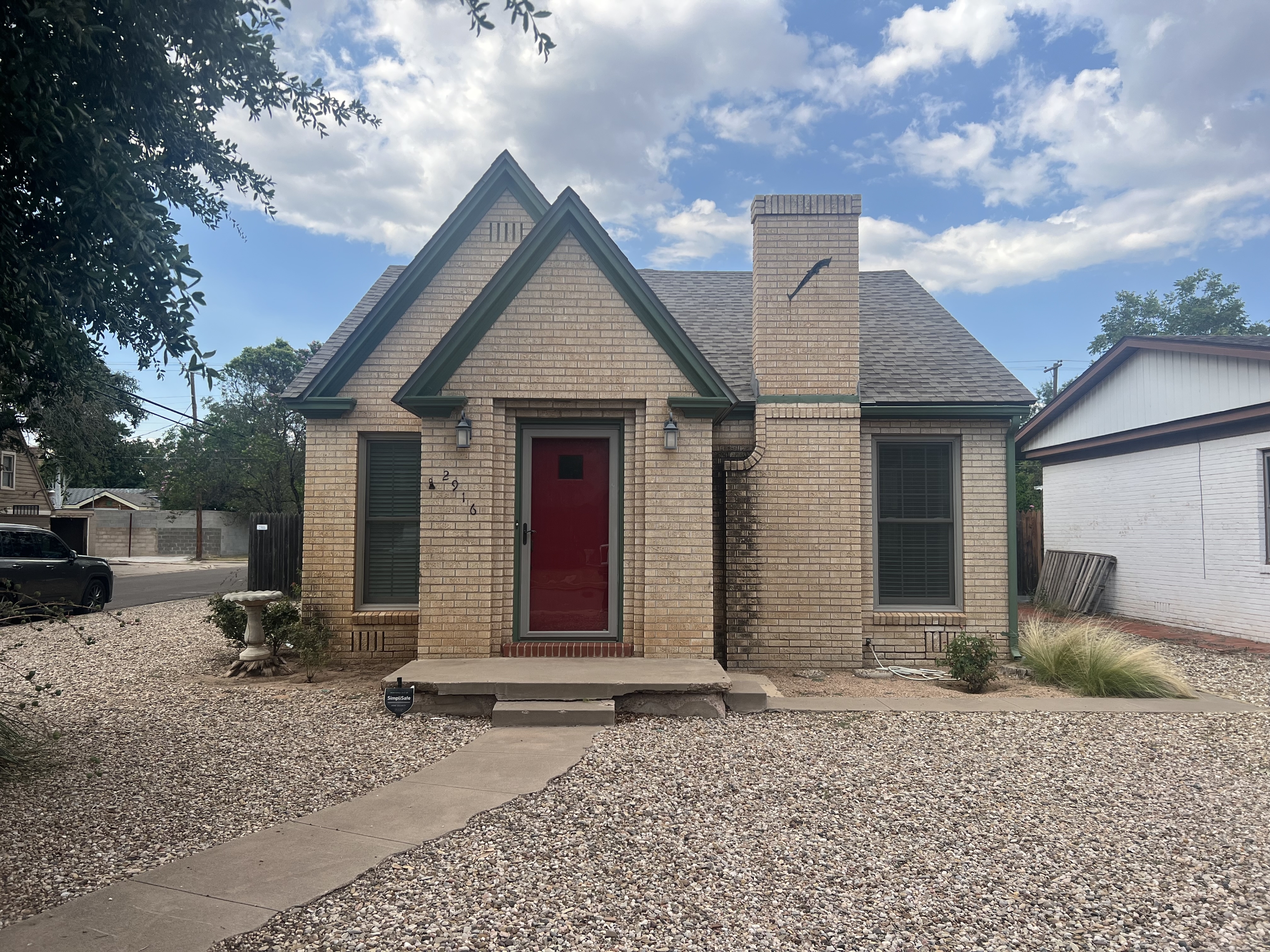 Property main image